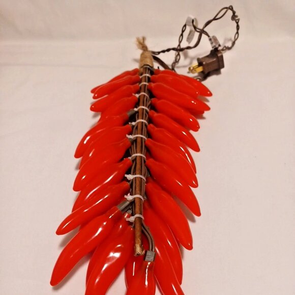 Red Chili Pepper Cluster Swag 50Ct Bunch Hanging Lights Decor Party Holiday Time - Picture 9 of 13